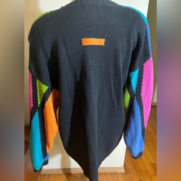 Vintage Bold Geometric Print Sweater - Picture 2 of 4